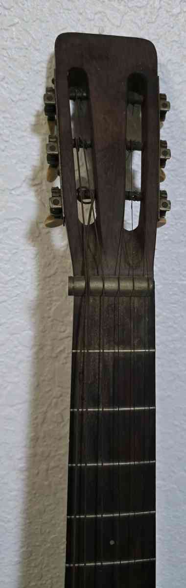 Acoustic Guitar  Vintage