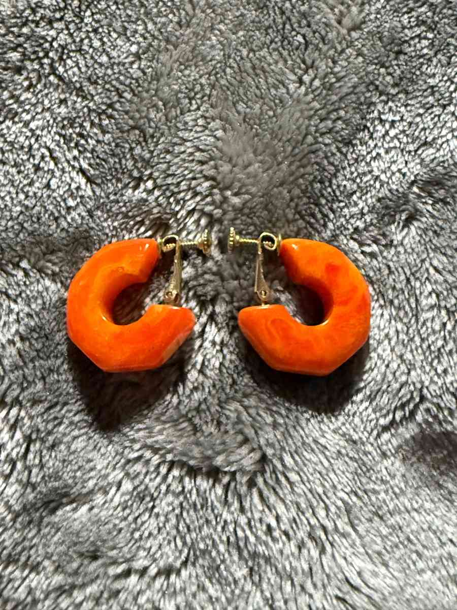Vintage Bakelite Earrings CROSSPOSTED