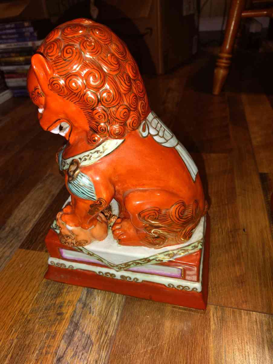 ancient Chinese red glaze porcelain Fengshui Foo Fu Dog