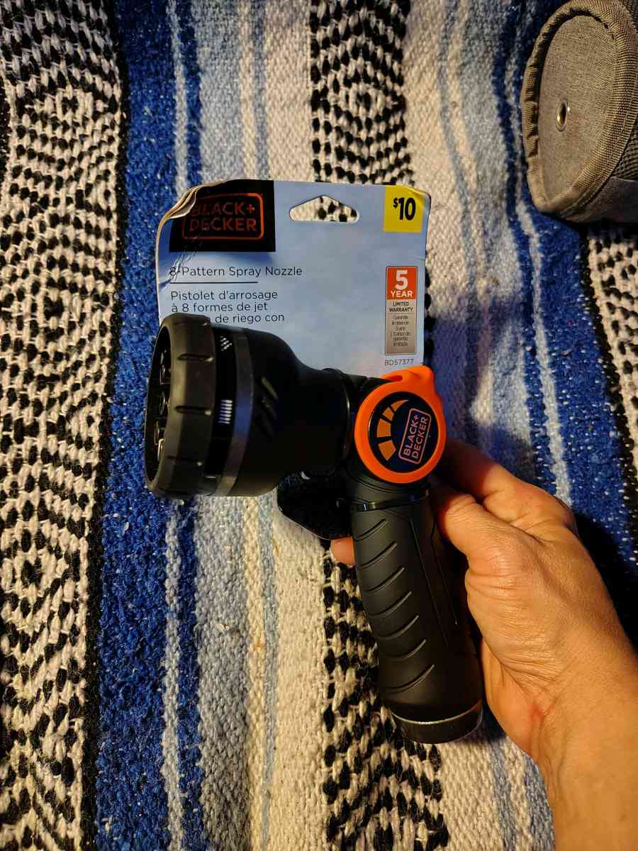 Black and Decker water hose sprayer nozzel