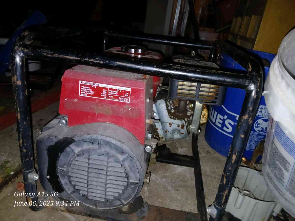 EG 2500x Honda Motor Generator