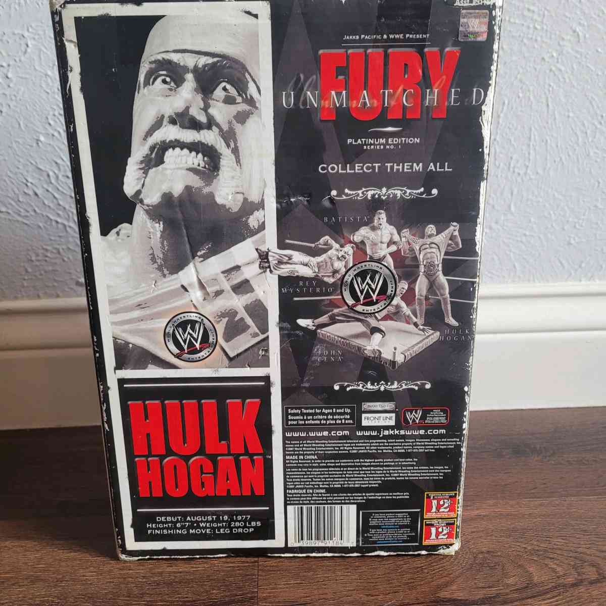 WWE Fury Unmatched Hulk Hogan collectible Platinum