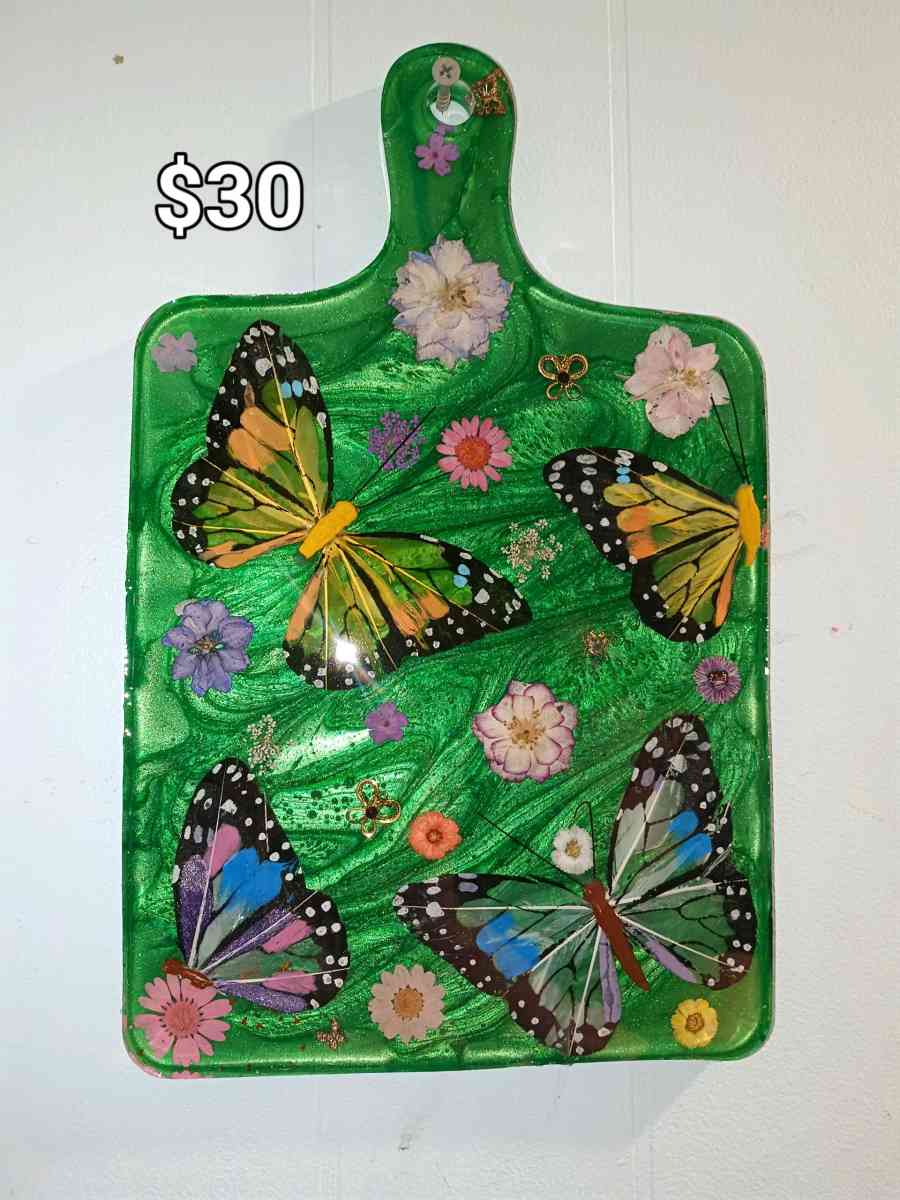 wall hanging resin cutting board decor