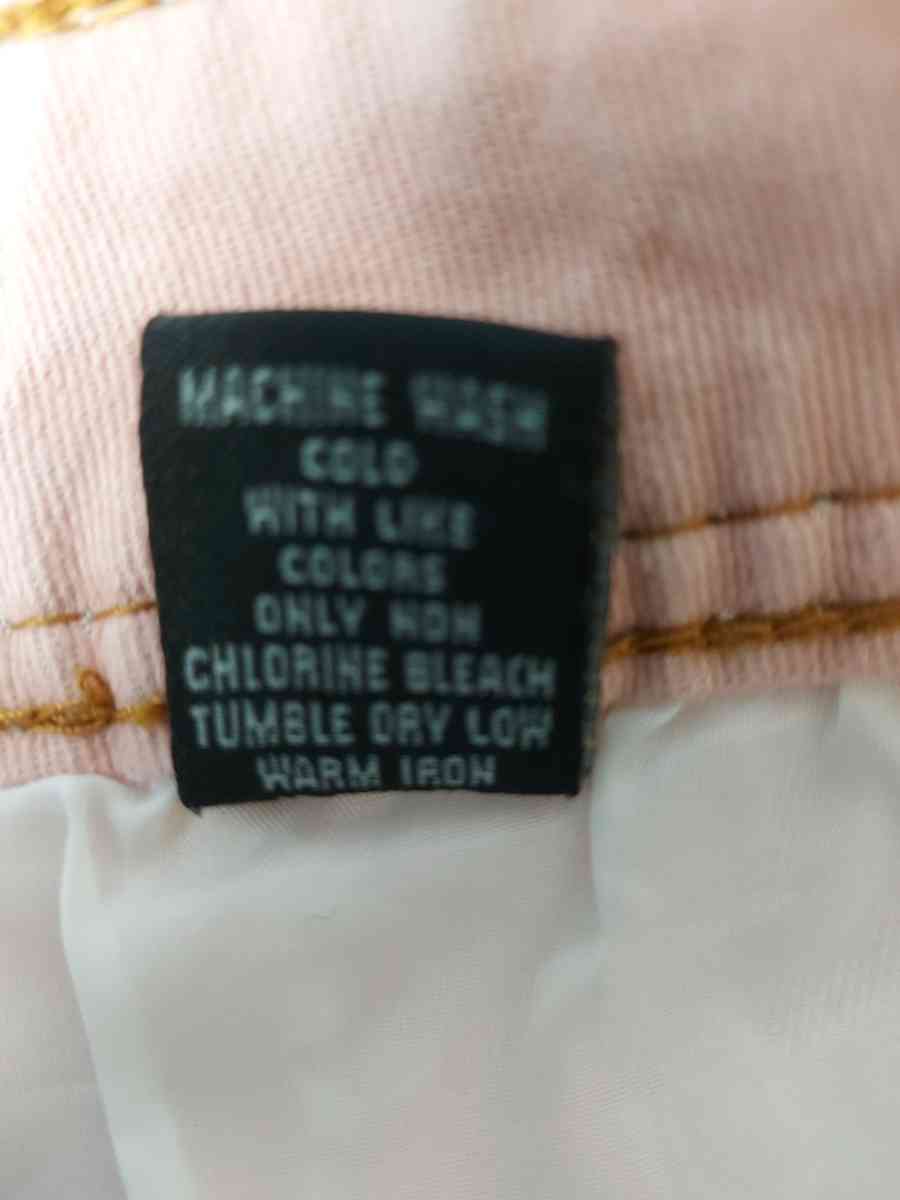 RUE 21 Mauve Jean Short Size 9