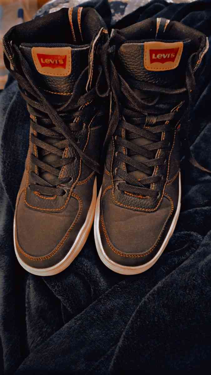 Levis Denim HighTop Sneakers
