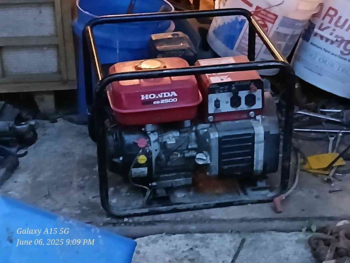 EG 2500x Honda Motor Generator