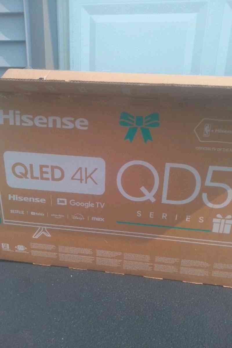 4K Smart TV big screen