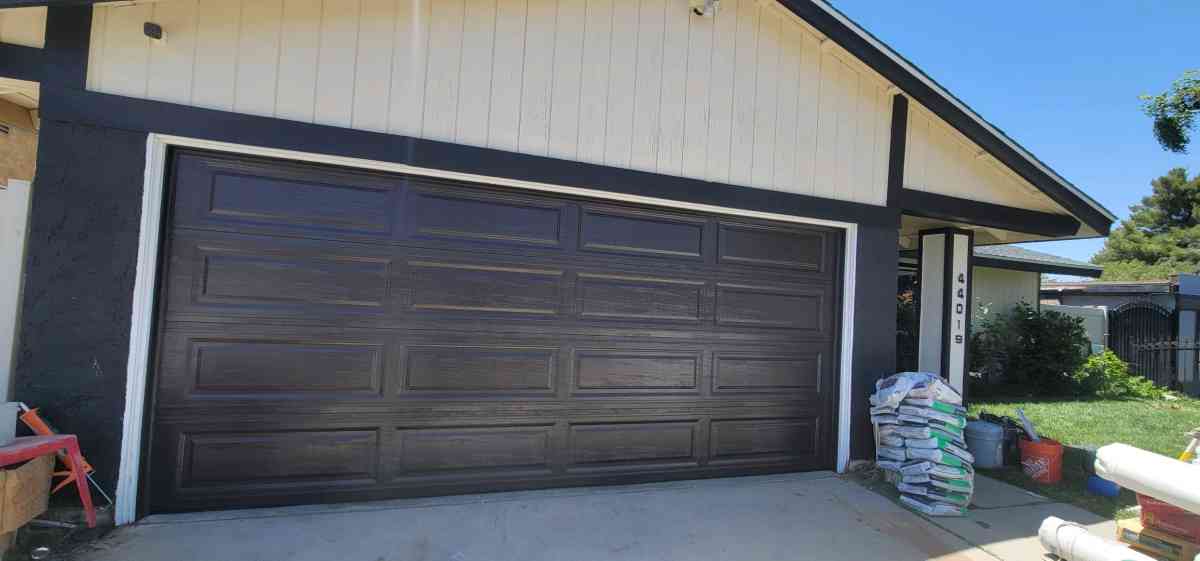 GARAGE DOORS REPAIRS