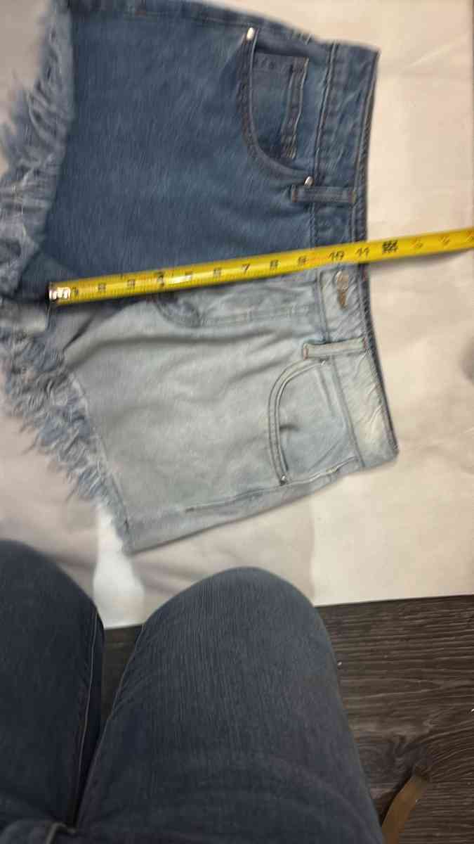 UEC Indigo Rising Color Block Denim Shorts  Size 728
