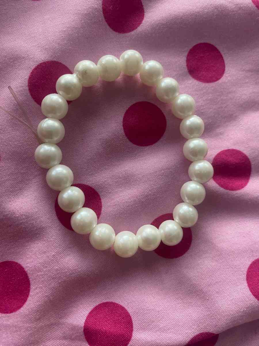 big pearl braclets