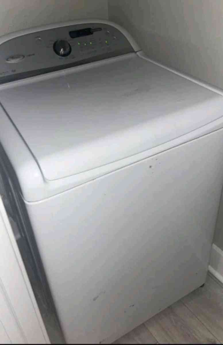 WHIRLPOOL CABRIO WASHER AND DRYER SET