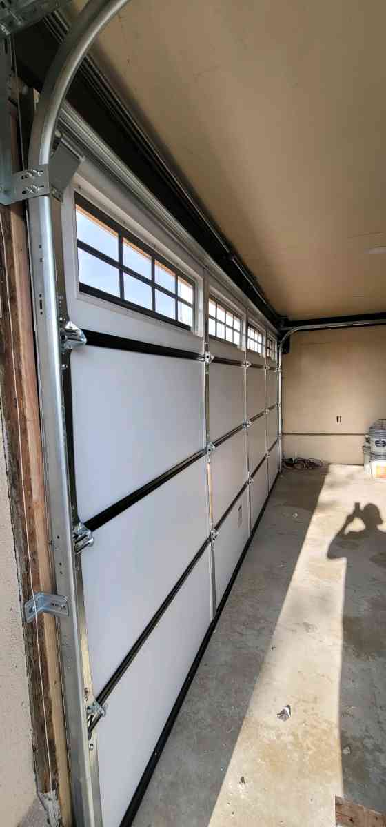 GARAGE DOORS REPAIRS