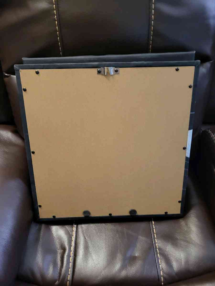 2 Art Bluetooth Speakers