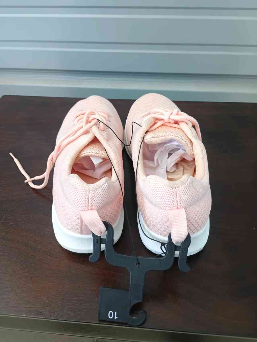 Pro player size 10 shoes for women