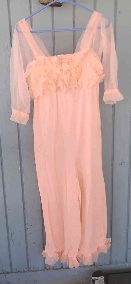 Vintage Ladies Sleepwear