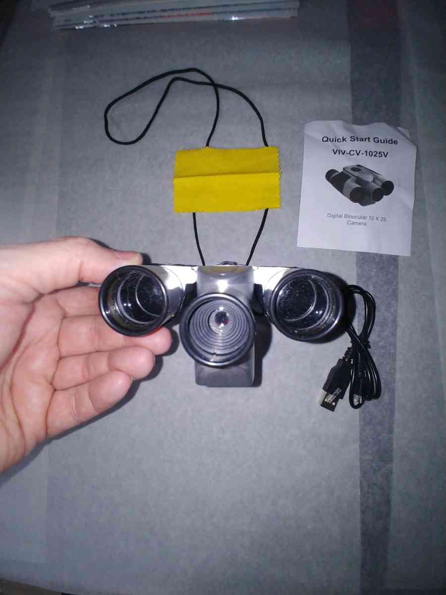 Vivitar Digital Binocular camera