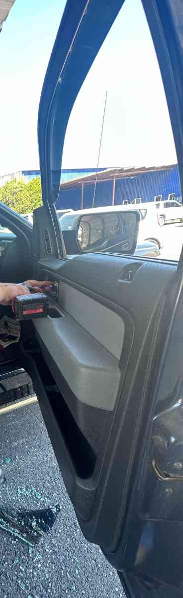 we install windshield door glass back glass