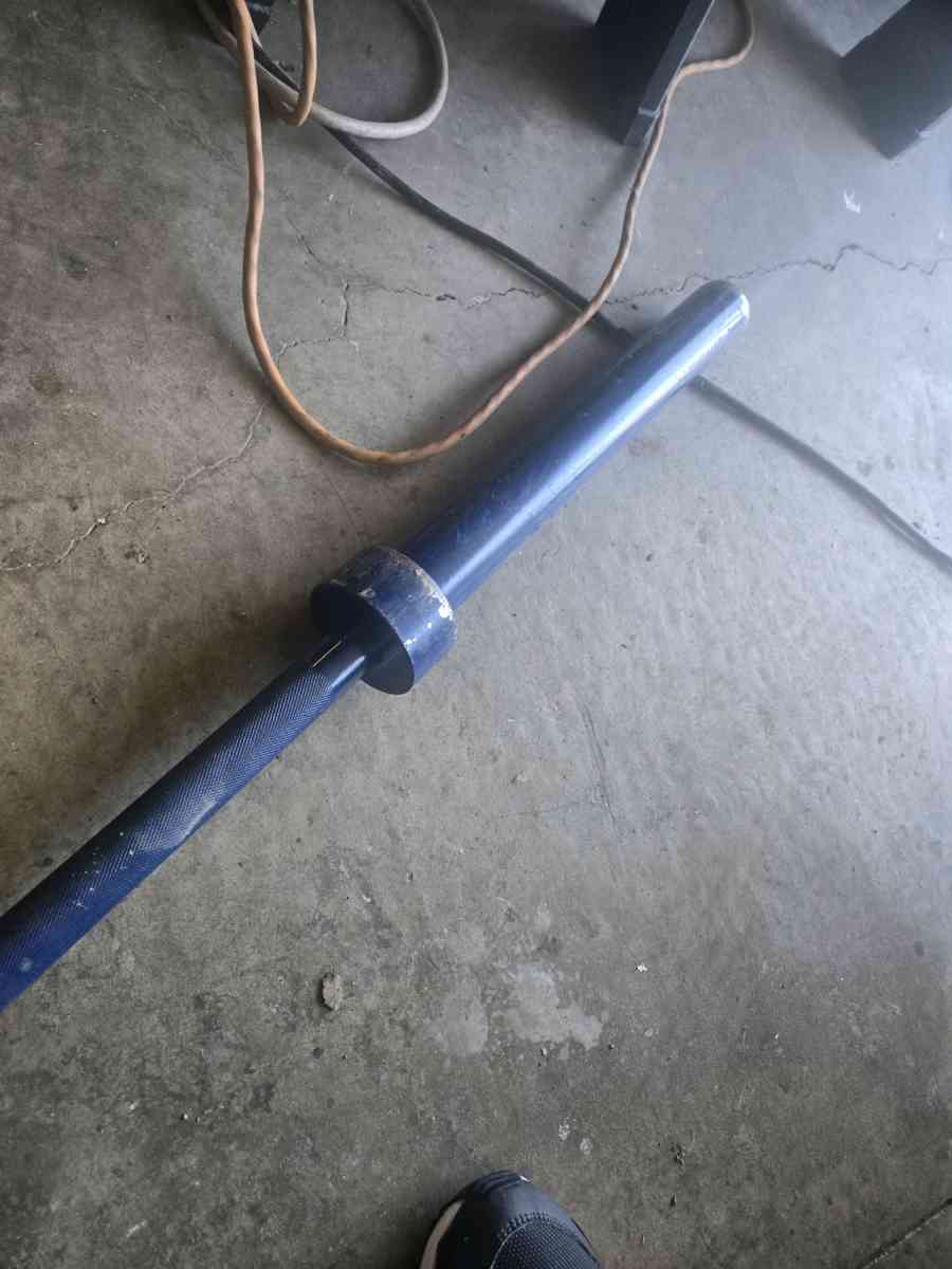 45 pound Olympic weight bar bar