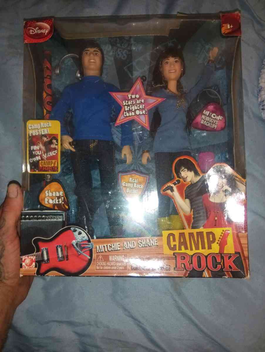 camp Rock 22 piece set mission chain Barbie dolls