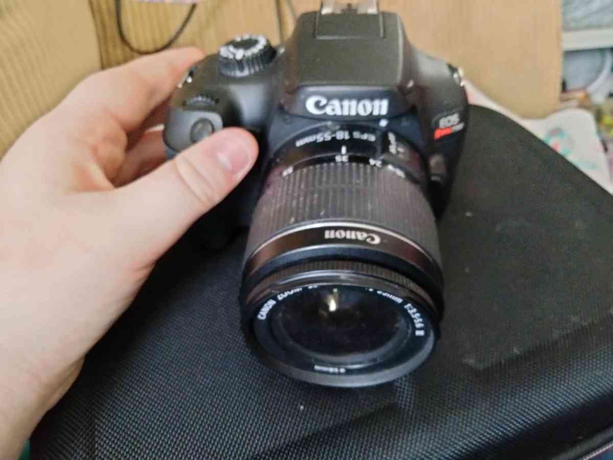 Canon EOS Rebel T100
