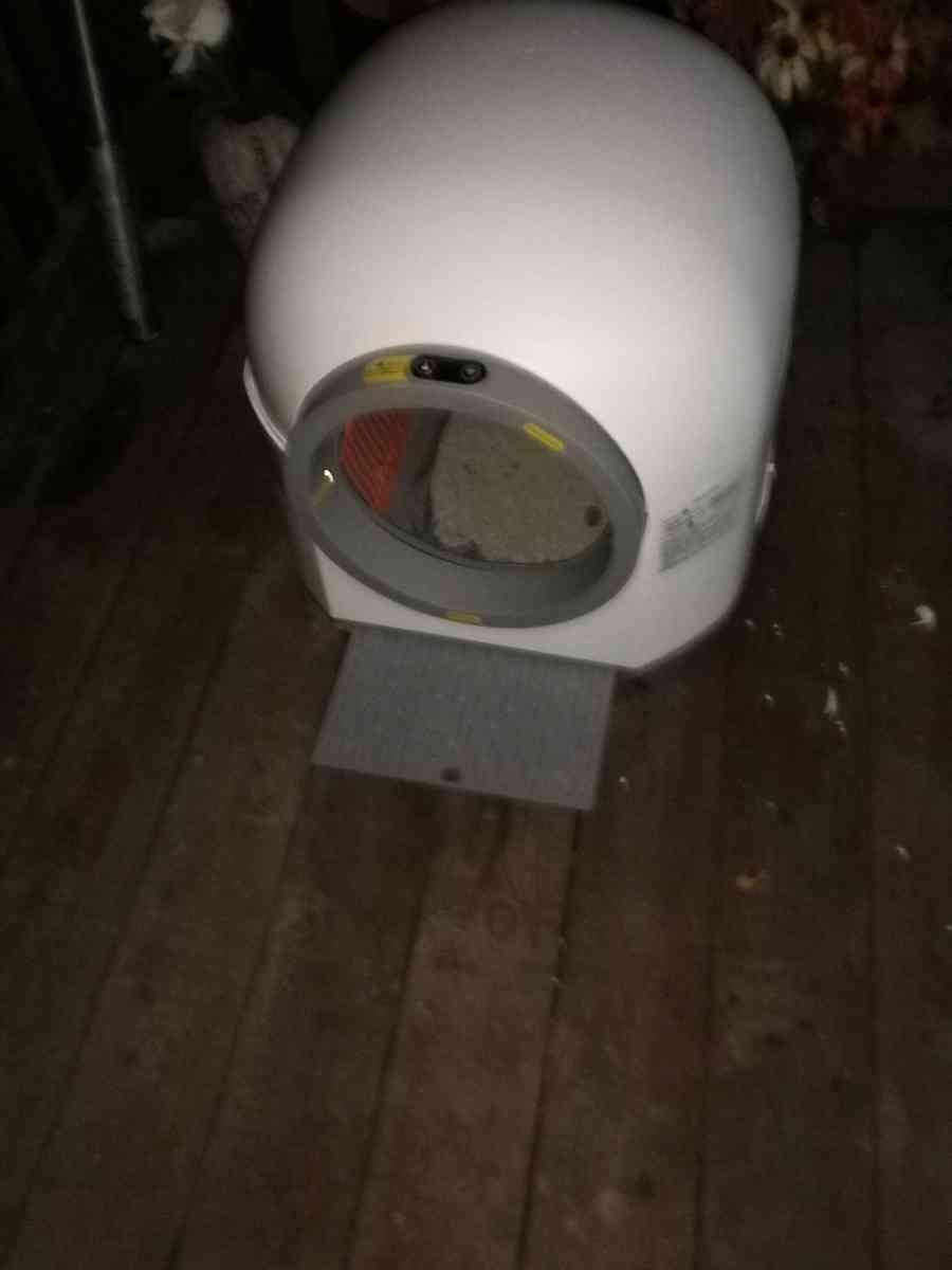 cat litter robot