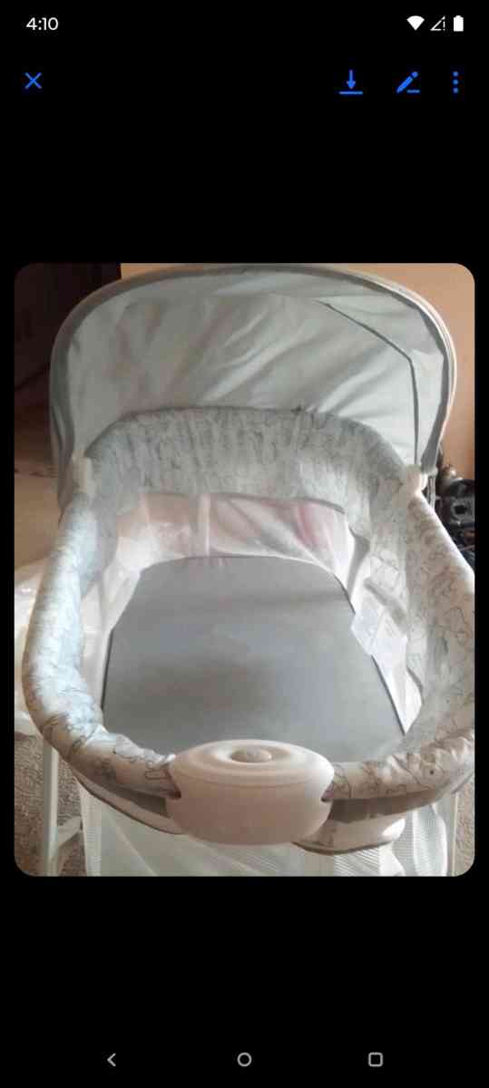 NEW BASSINET AND NEW INFANT CAR SEAT