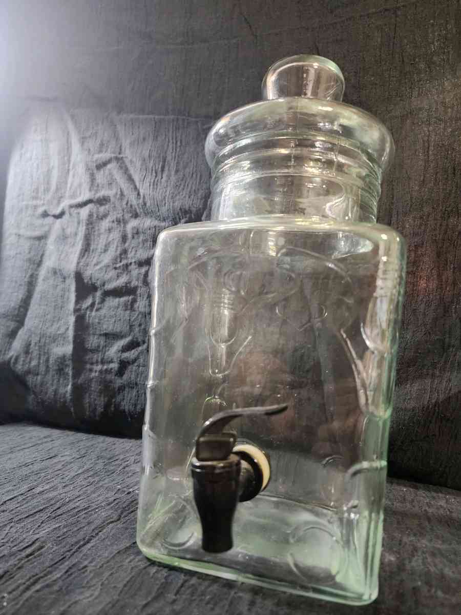 Beverage container