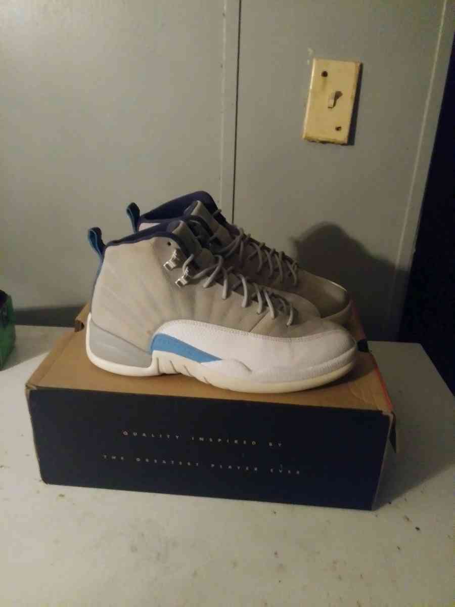 Jordan 12 retro University grey