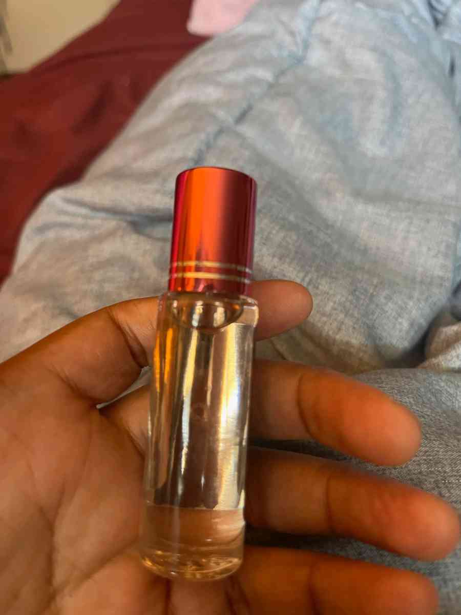 Jimmy Choo I want you roll on perfume