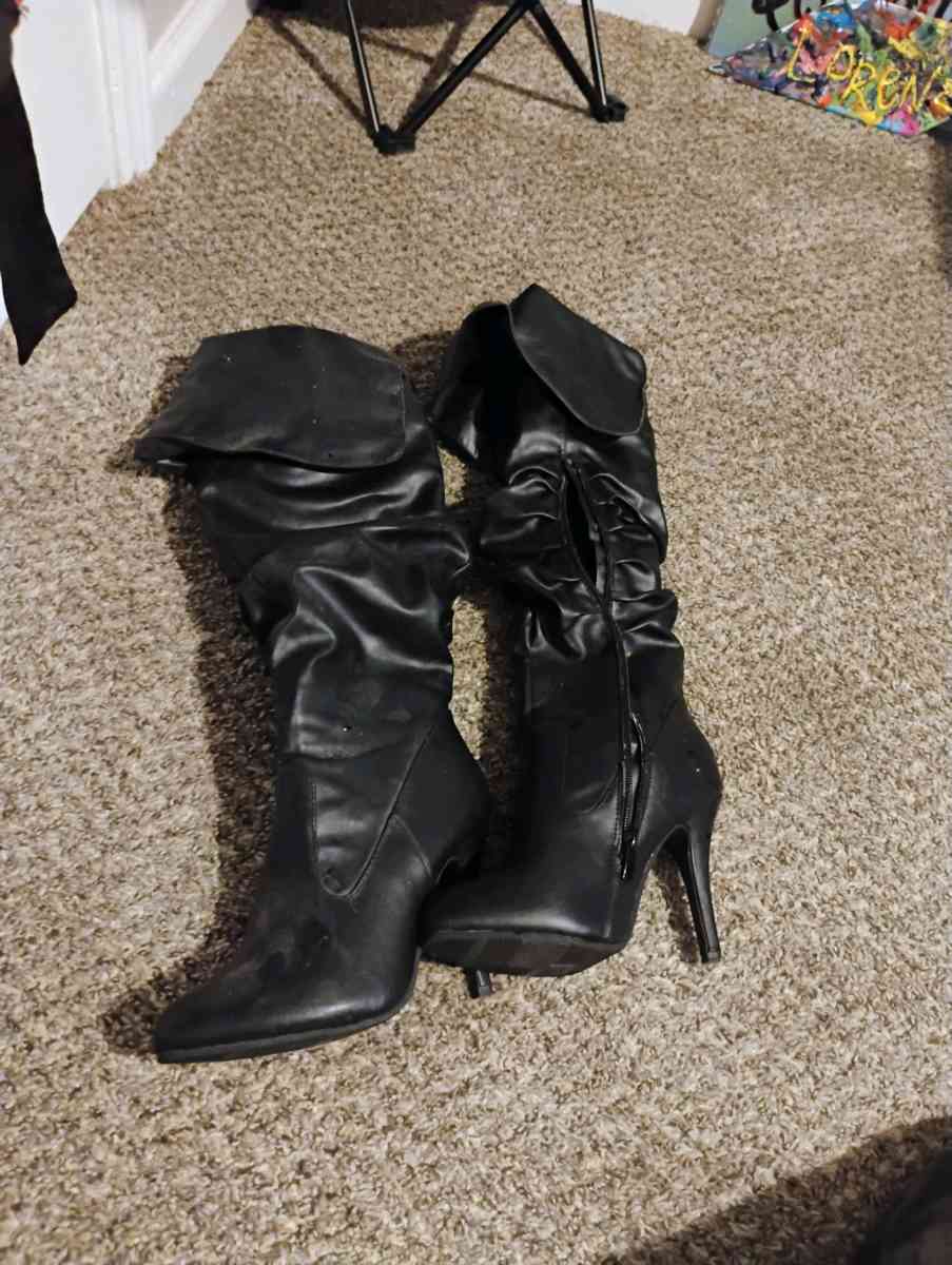 6 different women boots size 8