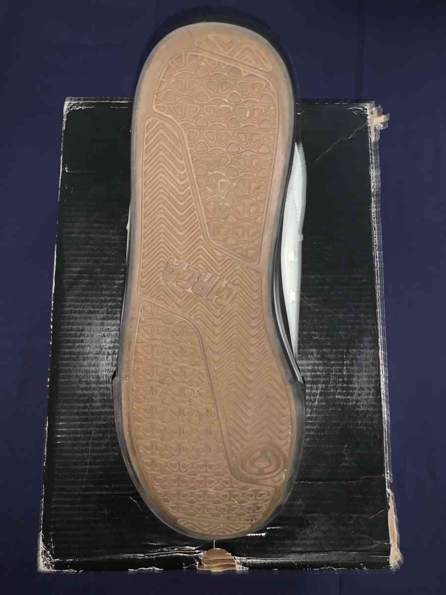 C1RCA BLACK AND WHITE SHOES