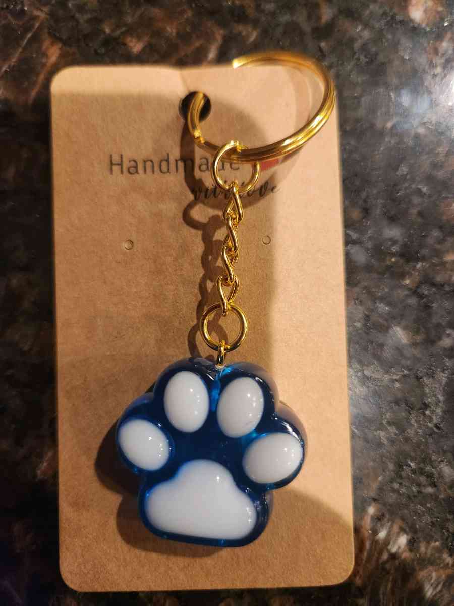dog paw keychain