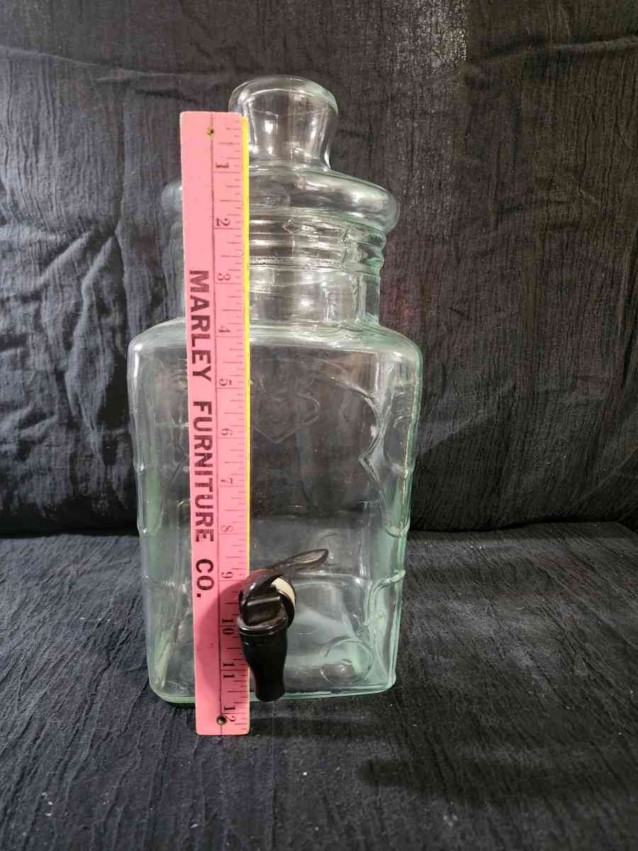 Beverage container