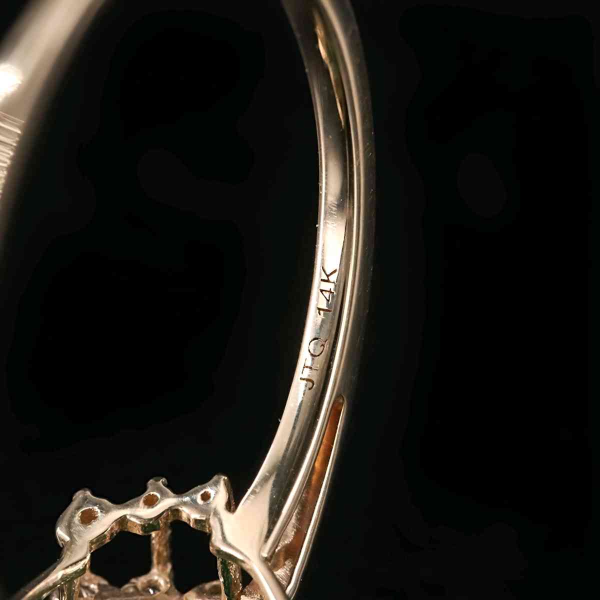 14K Genuine Emerald 1940s ring