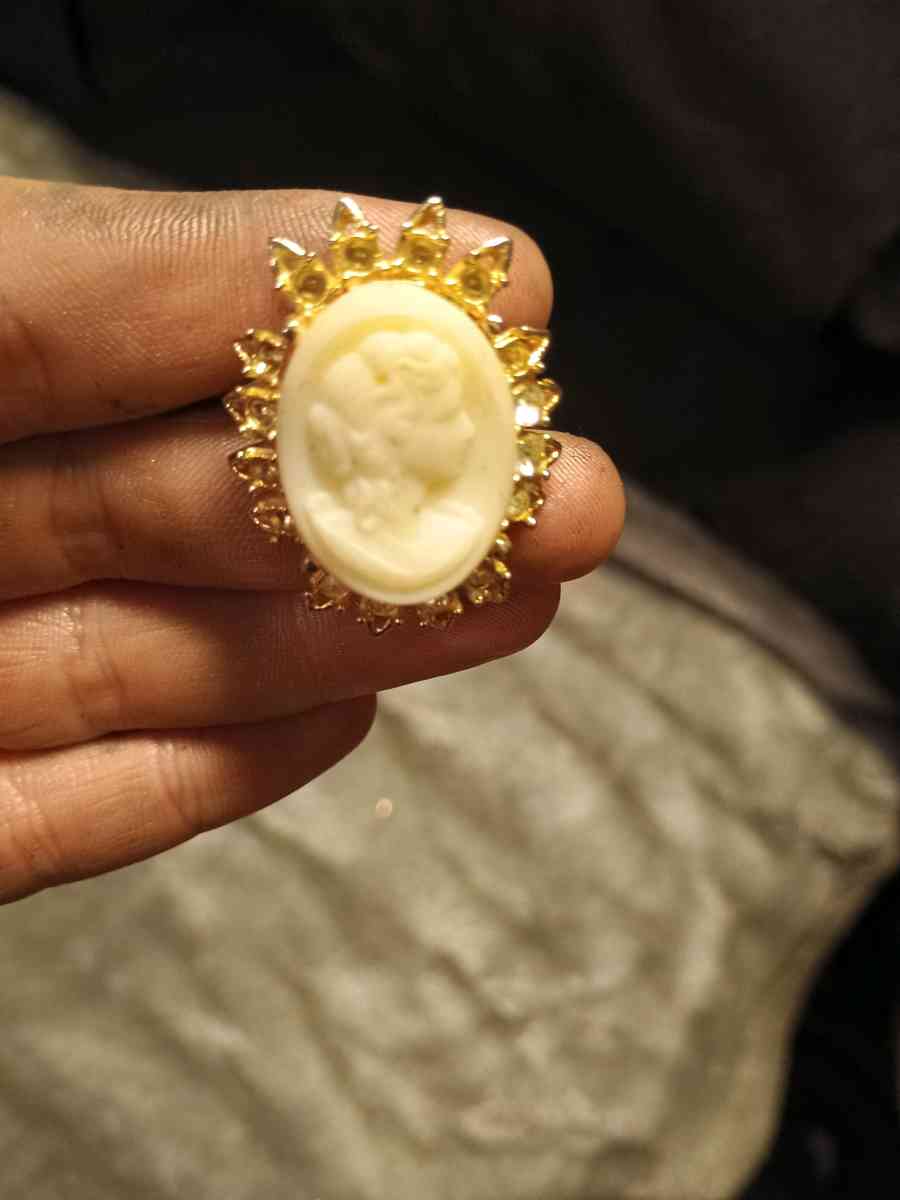 cameo ring sz7