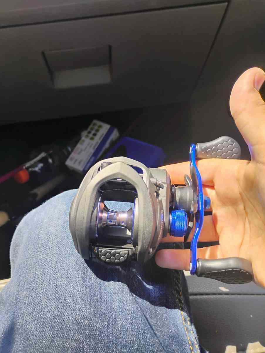 lews Inshore speed spool LFS baitcaster