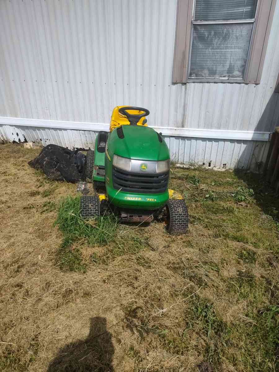 John Deere riding mower