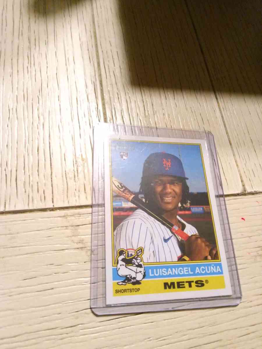 Topps Heritage rookie card of Luisangel Acuna