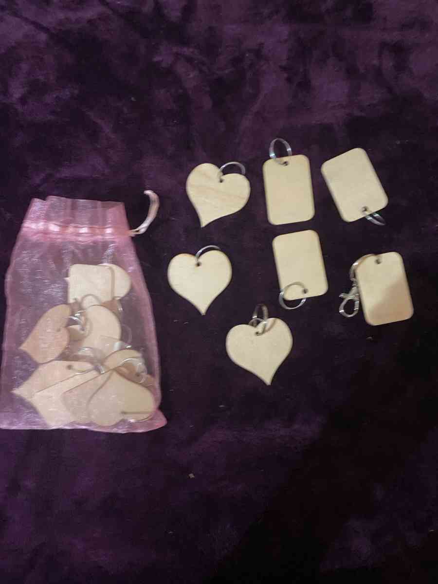 wooden shape keychains