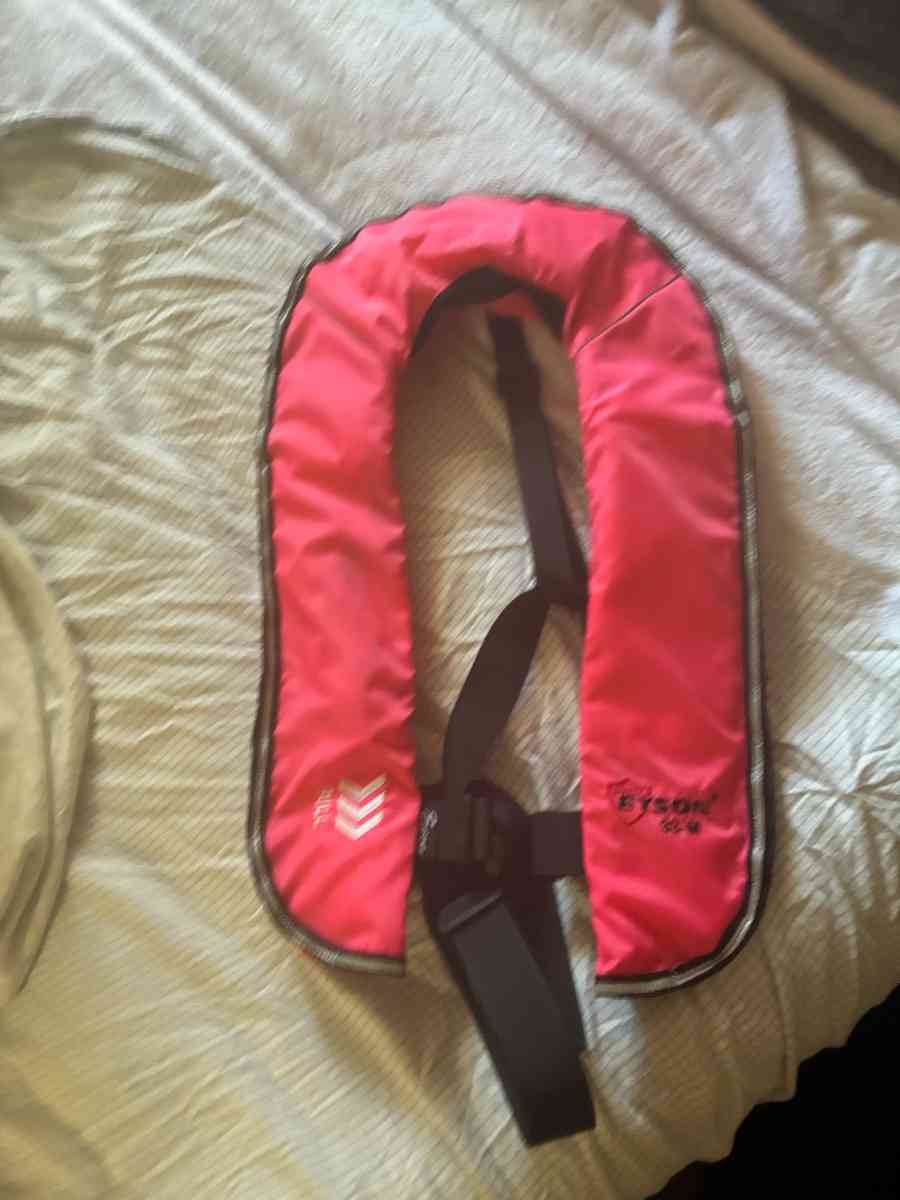 14 FOOT PINK SUP BOARD USED ONCE