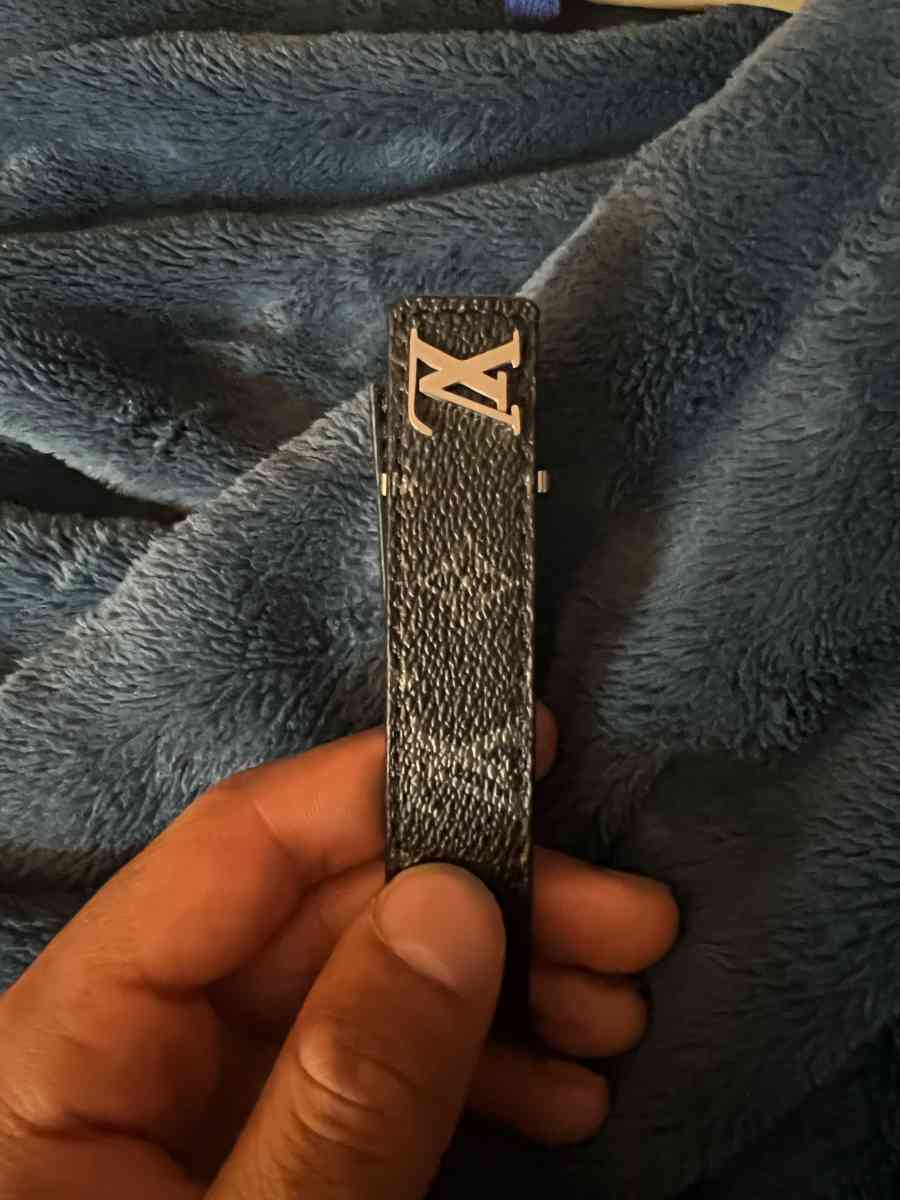 LuxuryInspired Slim Bracelet w Box  Clean  Minimal Look