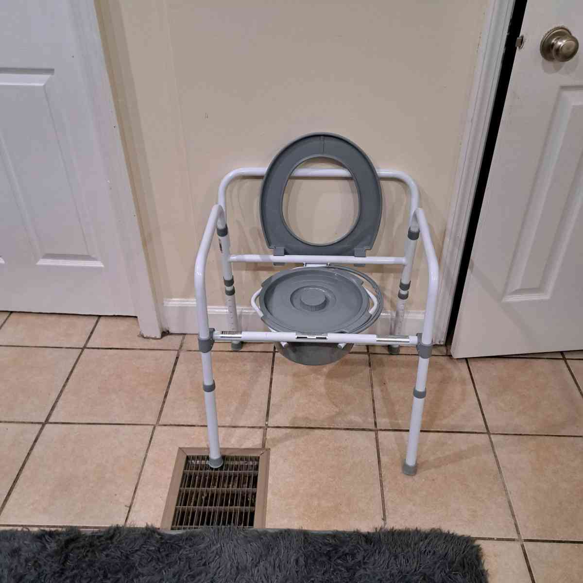 Bedside portable toilet