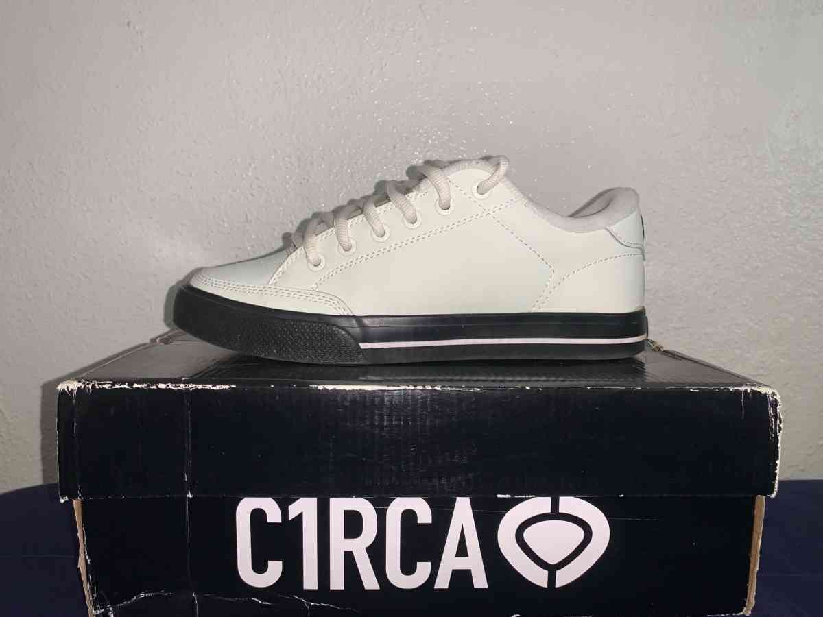C1RCA BLACK AND WHITE SHOES