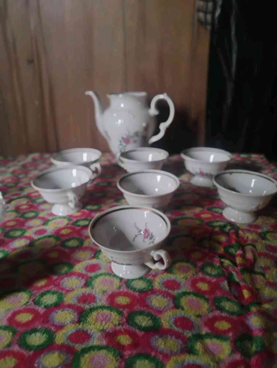 tea pot and cups