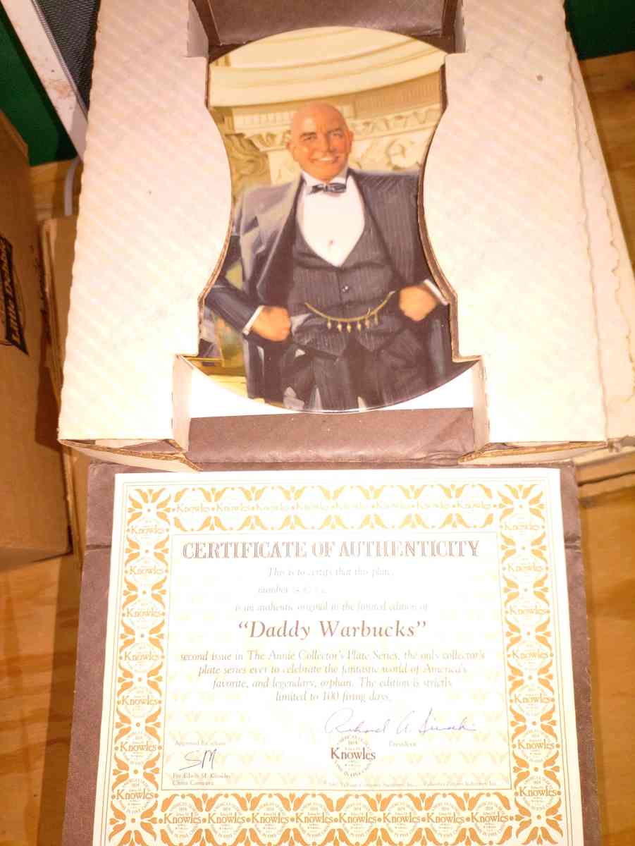 Little Orphan Annie collector plates