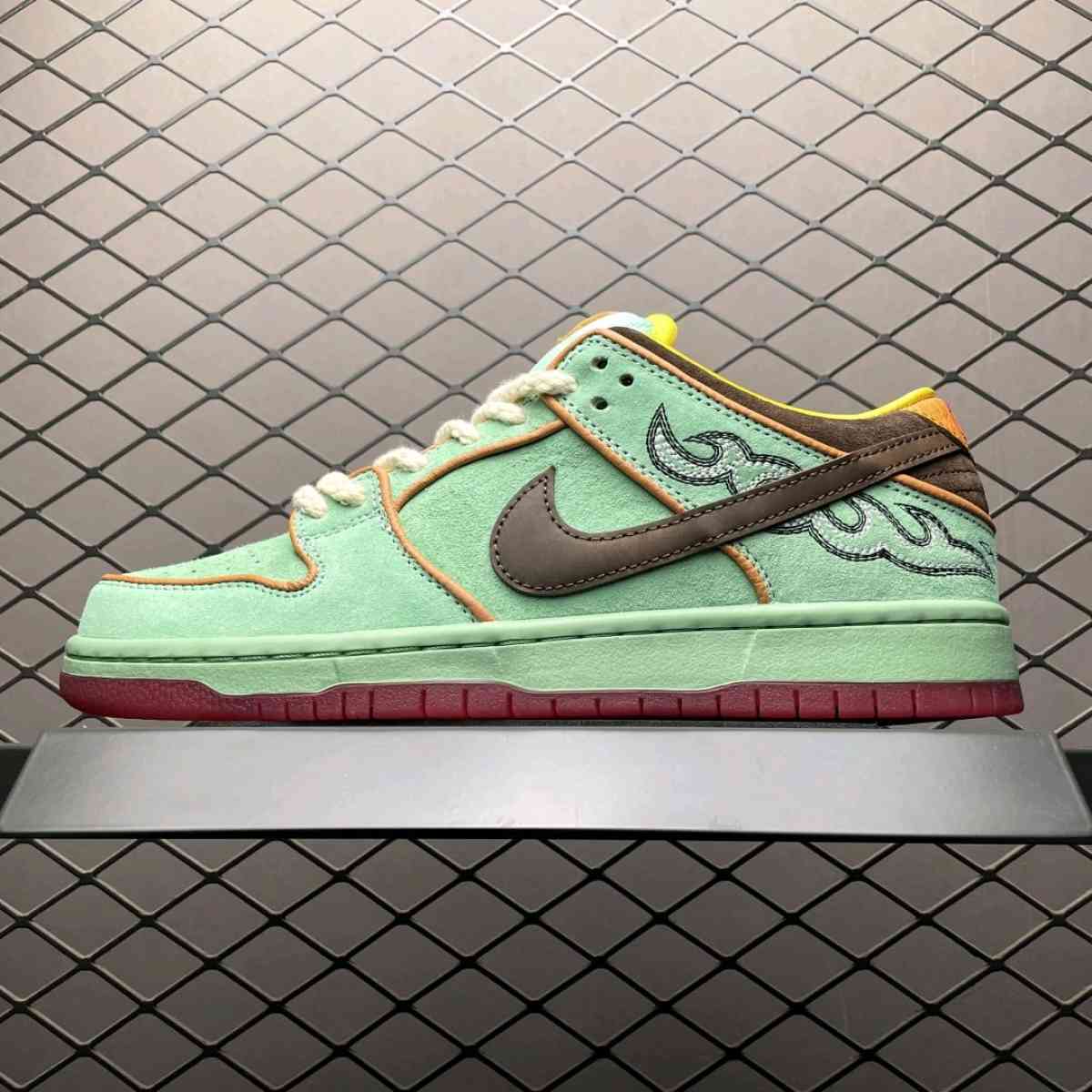 Nike SB Dunk Low x Rodeo Tourmaline