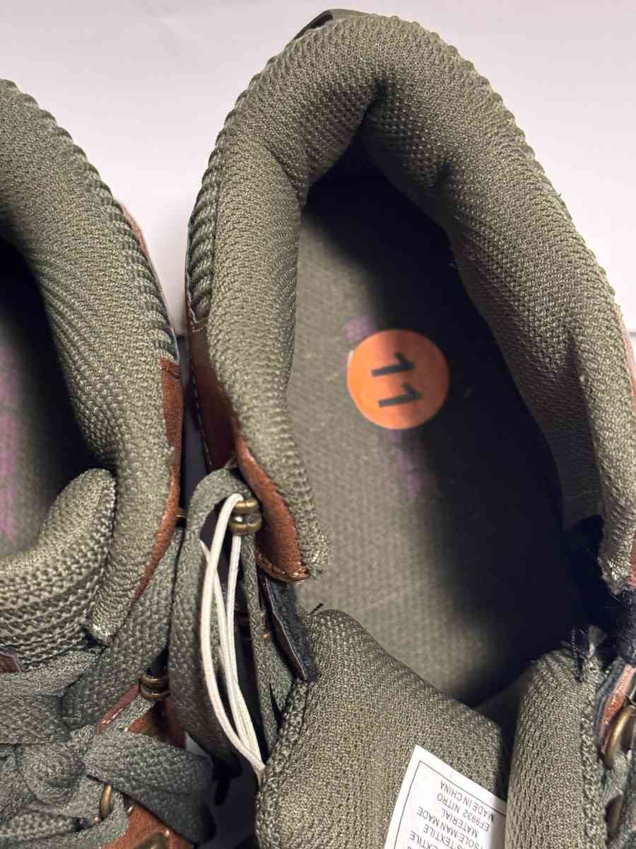 RBX HighTop Sneaker Brown Faux LeatherMens Size 11