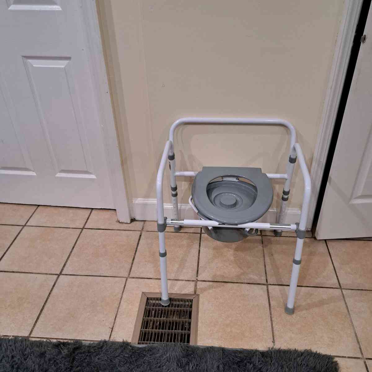 Bedside portable toilet