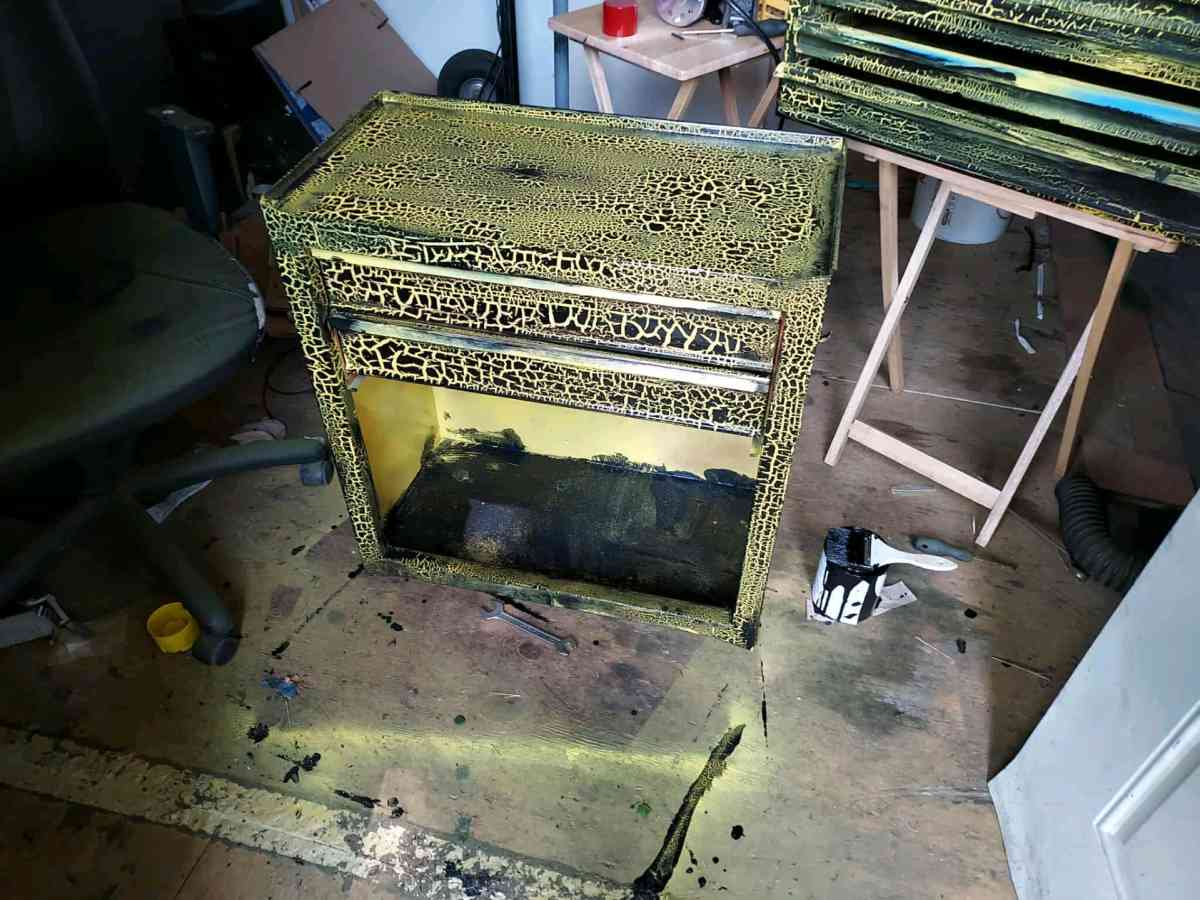 I painted the toolbox to fix it up Not rusty