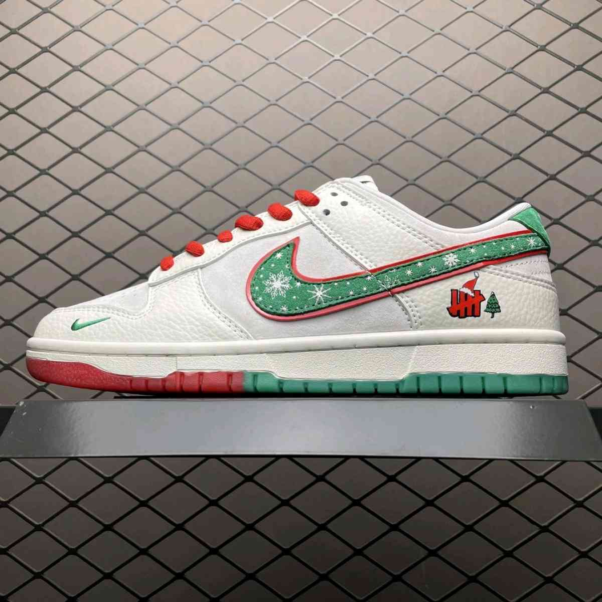 Nike Dunk Low x Undefeated Christmas Concepts